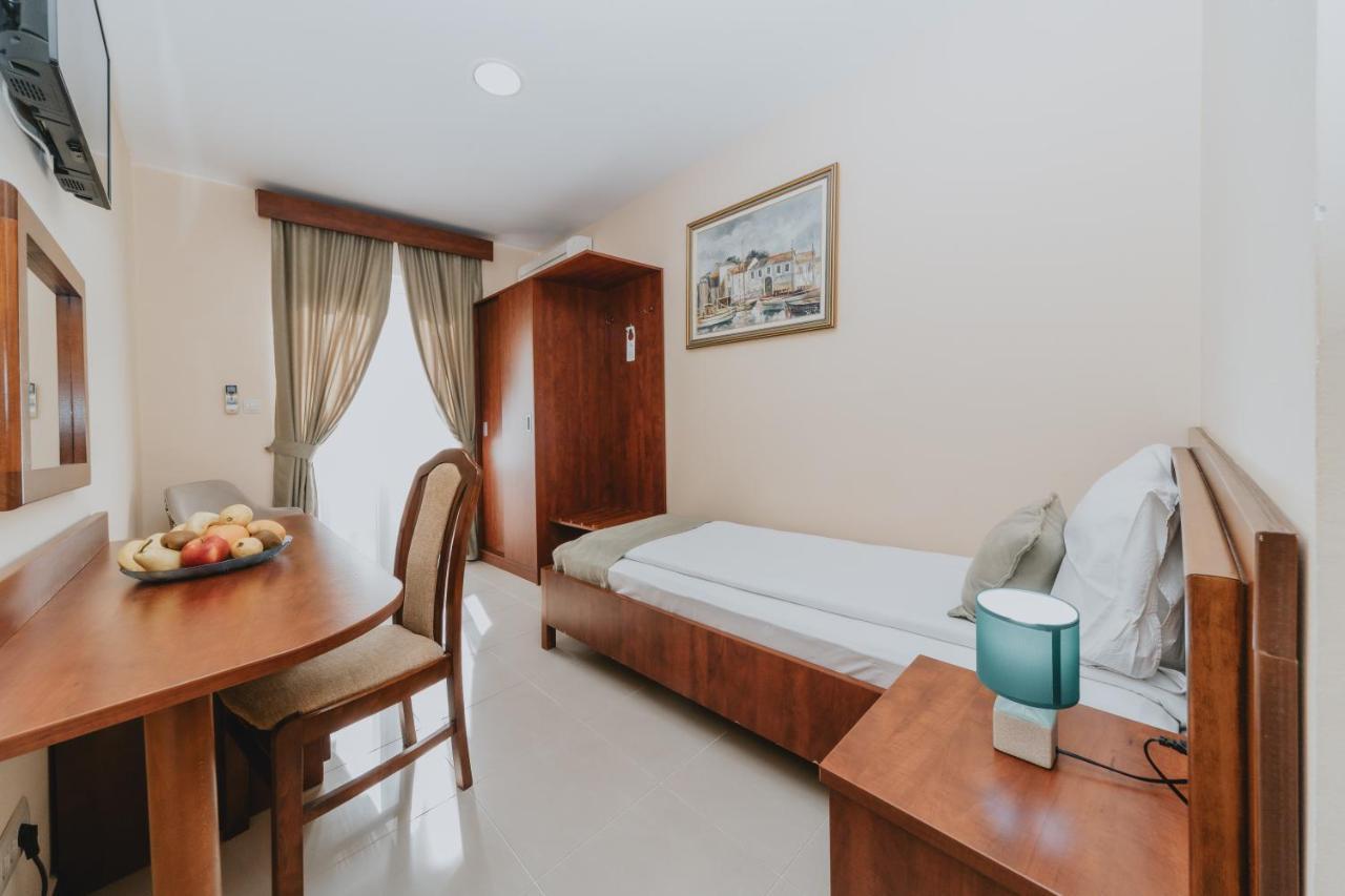 Apartmani Salus Budva Exterior foto